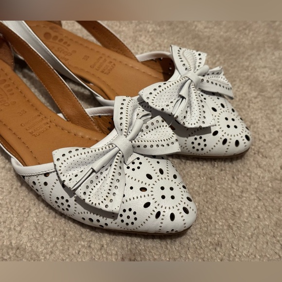 Spring Step Bowtiful Flat - Picture 3 of 8